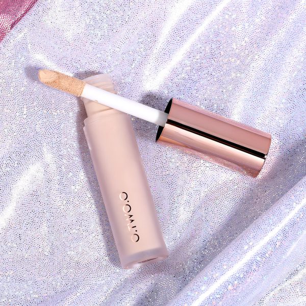 O.TWO.O High Coverage Concealer Beauty Long-lasting Moisturizing Covers Dark Circles, Freckles, and Acne Scars 9998 Wholesale - Image 3